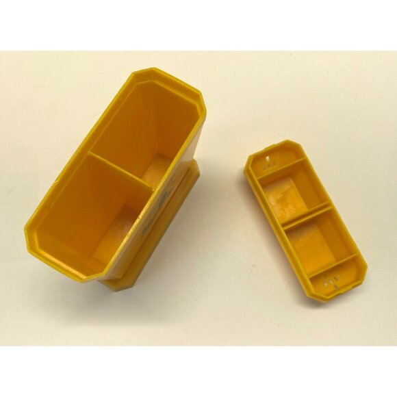 Vintage 60s Salt and Pepper Shaker Combo The Texan Covered Wagon Texas Old West - Picture 3 of 8